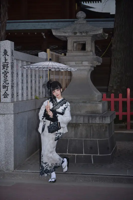 水淼Aqua – NO.225 Black Lace Kimono 8